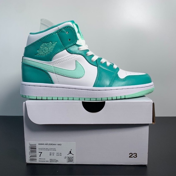 Air Jordan 1 Mid Marine Green - Picture 1 of 16